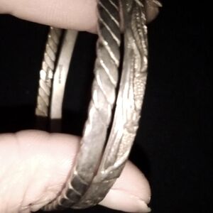 ×2 Silver Bengal bracelets(TAXICO)